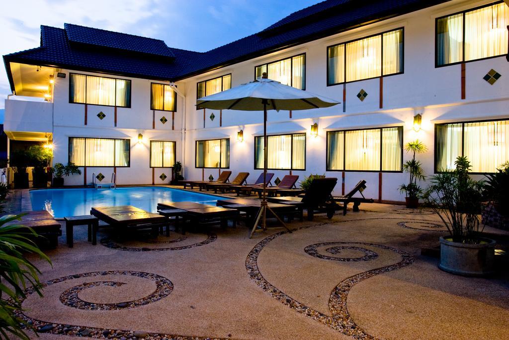 La-Mer Hotel Chiang Mai Bagian luar foto